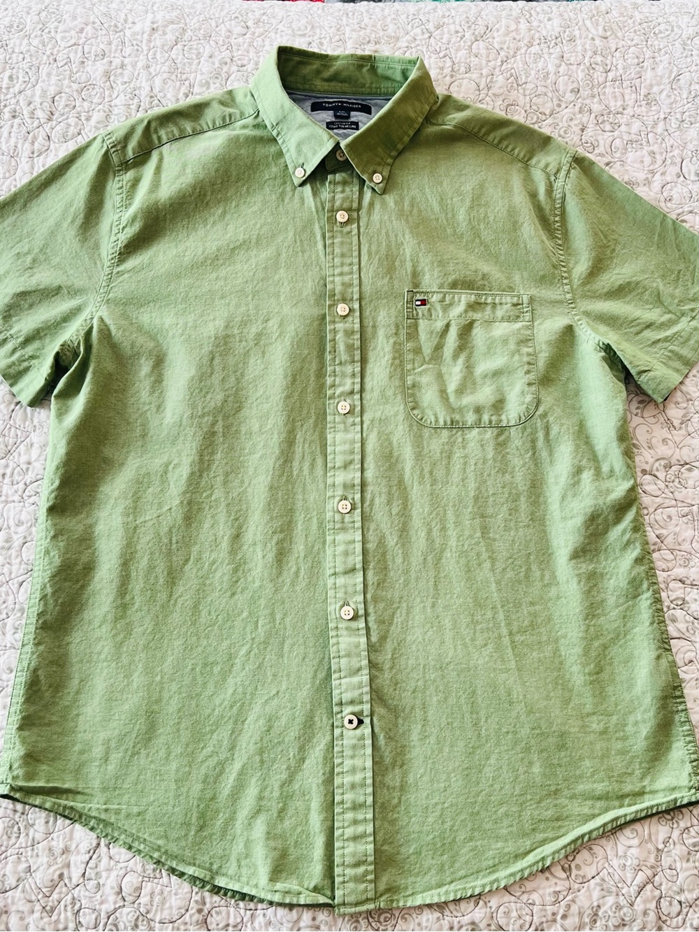 Tommy Hilfiger Light Green Short-Sleeve Button-Down Shirt GQ Classic Prepster